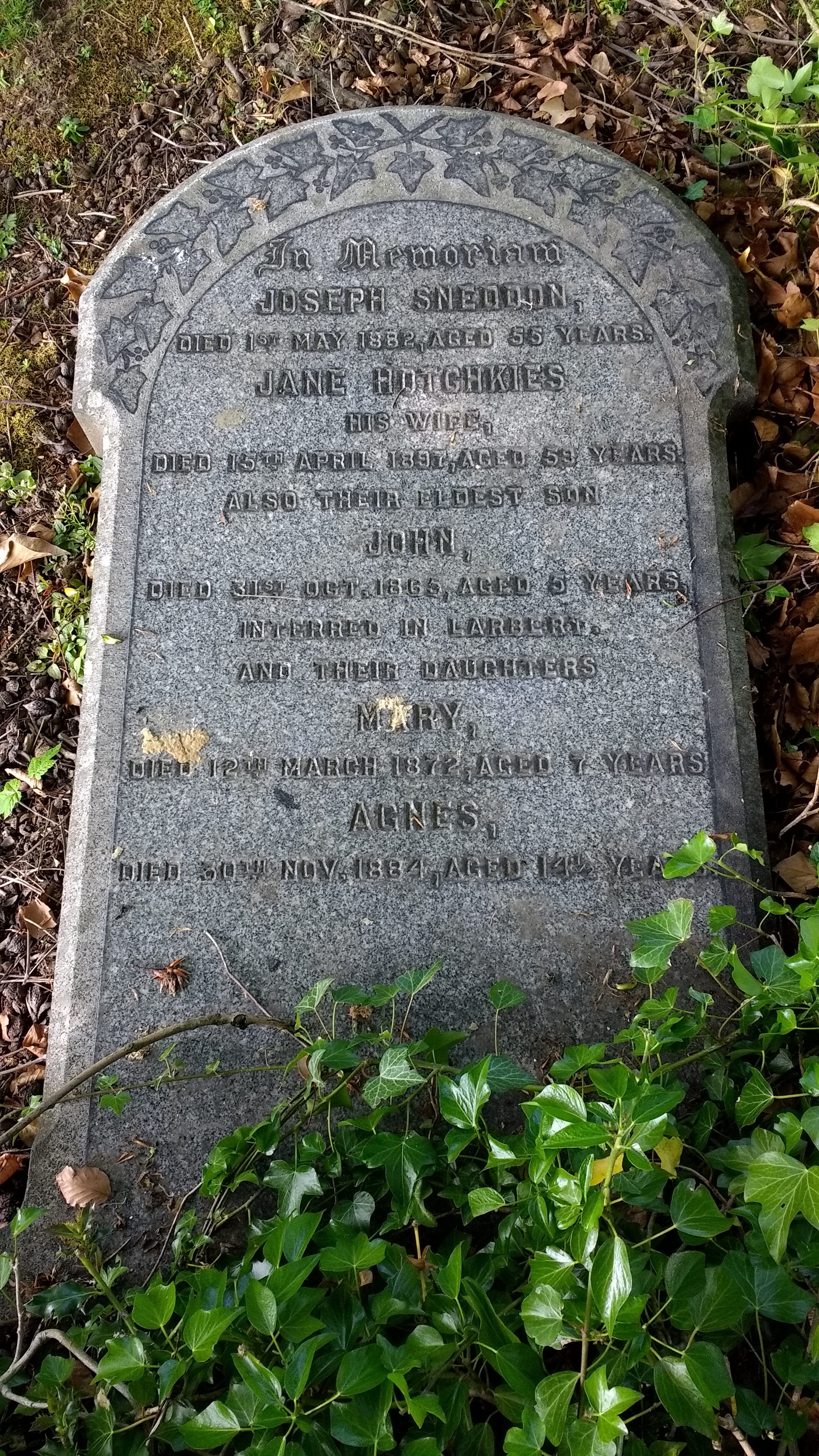 JosephSneddon and Jane Hotchkies and family gravestones
